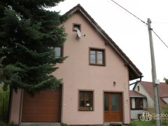 RD v Krásně s garáží, nebytovým prostorem a zahradou – fotografie 3
