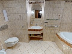 Nabízíme k prodeji atypický byt 5+kk (110m2) v Sokolově. – fotografie 7