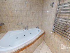 Nabízíme k prodeji atypický byt 5+kk (110m2) v Sokolově. – fotografie 8