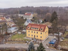 Byt 6+kk, se zahradou s pergolou a parkovacím stáním. – fotografie 29