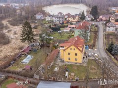 Byt 6+kk, se zahradou s pergolou a parkovacím stáním. – fotografie 30