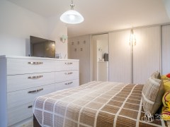 Byt 6+kk, se zahradou s pergolou a parkovacím stáním. – fotografie 18