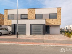 Pronájem rodinného domu 150 m2, pozemek 229 m2 – fotografie 1
