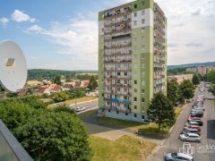 Byt 2+1 v Sokolově, ul. Marie Majerové, se dvěma balkony – fotografie 14
