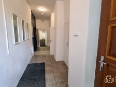 Pronájem nebytových prostor s parkovací plochou. – fotografie 6