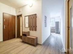 Byt 3+1 se zasklenou lodžií v Karlových Varech - Drahovicích, po kompletní rekonstrukci – fotografie 3