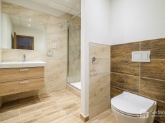Byt 3+1 se zasklenou lodžií v Karlových Varech - Drahovicích, po kompletní rekonstrukci – fotografie 8