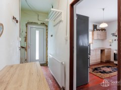 Rodinný dům v Kraslicích po částečné rekonstrukci, s velikým pozemkem – fotografie 9
