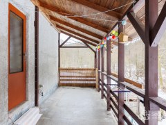 Rodinný dům v Kraslicích po částečné rekonstrukci, s velikým pozemkem – fotografie 7
