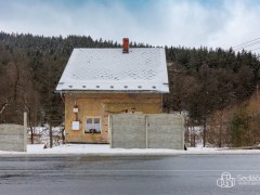 Rodinný dům v Kraslicích po částečné rekonstrukci, s velikým pozemkem – fotografie 23