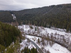 Rodinný dům v Kraslicích po částečné rekonstrukci, s velikým pozemkem – fotografie 27