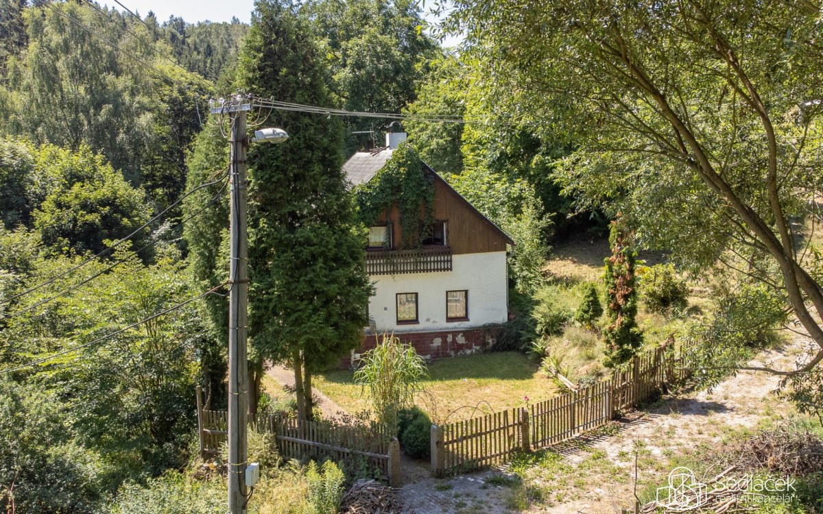 Chalupa pod strání v Ležničkách u Horního Slavkova – fotografie 1