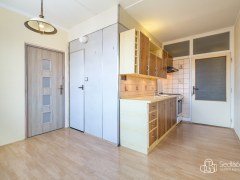 Byt 2+1 s lodžii v Chebu, – fotografie 4
