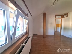 Byt 1+1 v bytovém domě se zahradou, Cheb. – fotografie 10