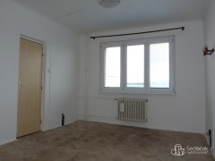 Byt 1+1 Habartov, Karla Čapka – fotografie 5