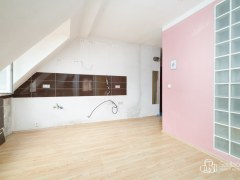 Byt 2+1 v cihlovém domě v Nejdku, ul. Smetanová – fotografie 2