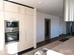 Nadstandardní podkrovní byt 4+kk s lodžií (138m2) ve Svatavě. – fotografie 3