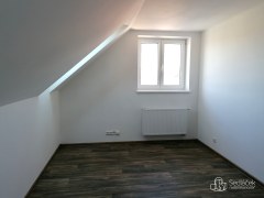 Nadstandardní podkrovní byt 4+kk s lodžií (138m2) ve Svatavě. – fotografie 11