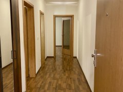 Pronájem bytu 3+kk 58m² s privátní zahradou 250m² – fotografie 2