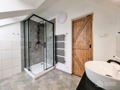 Moderní byt 3+kk s terasou v centru města. – fotografie 8