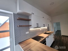 Moderní byt 3+kk s terasou v centru města. – fotografie 3