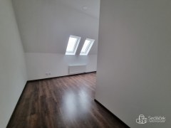 Moderní byt 3+kk s terasou v centru města. – fotografie 12