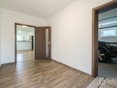 Pronájem rodinného domu 163 m2, pozemek 584 m2 – fotografie 3