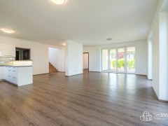 Pronájem rodinného domu 163 m2, pozemek 584 m2 – fotografie 7