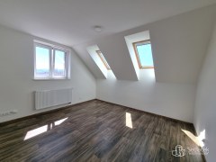 Nadstandardní podkrovní byt 5+kk s lodžií (138m2) ve Svatavě. – fotografie 17