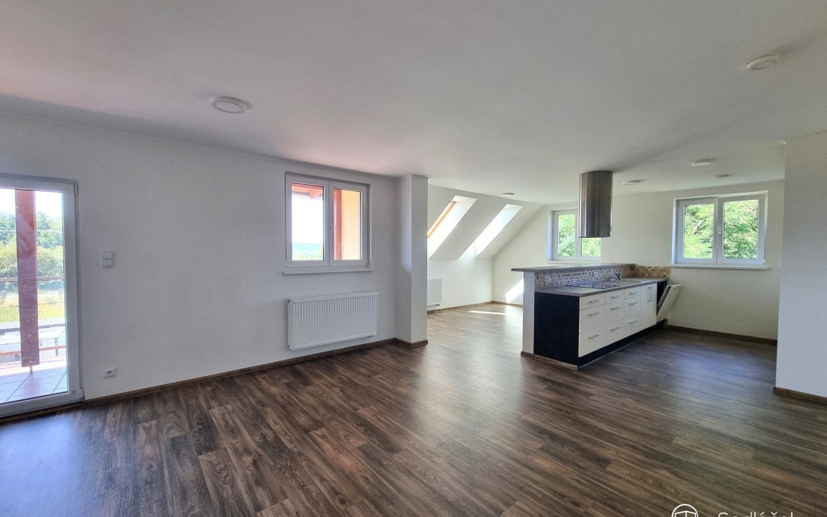 Nadstandardní podkrovní byt 5+kk s lodžií (138m2) ve Svatavě. – fotografie 1