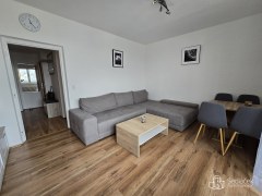 Kompletně vybavený byt 2+1 s balkonem v Sokolově. – fotografie 7