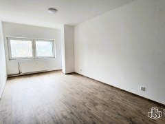 Nový bezbariérový byt 4+kk s balkonem k pronájmu – Sokolov – fotografie 11