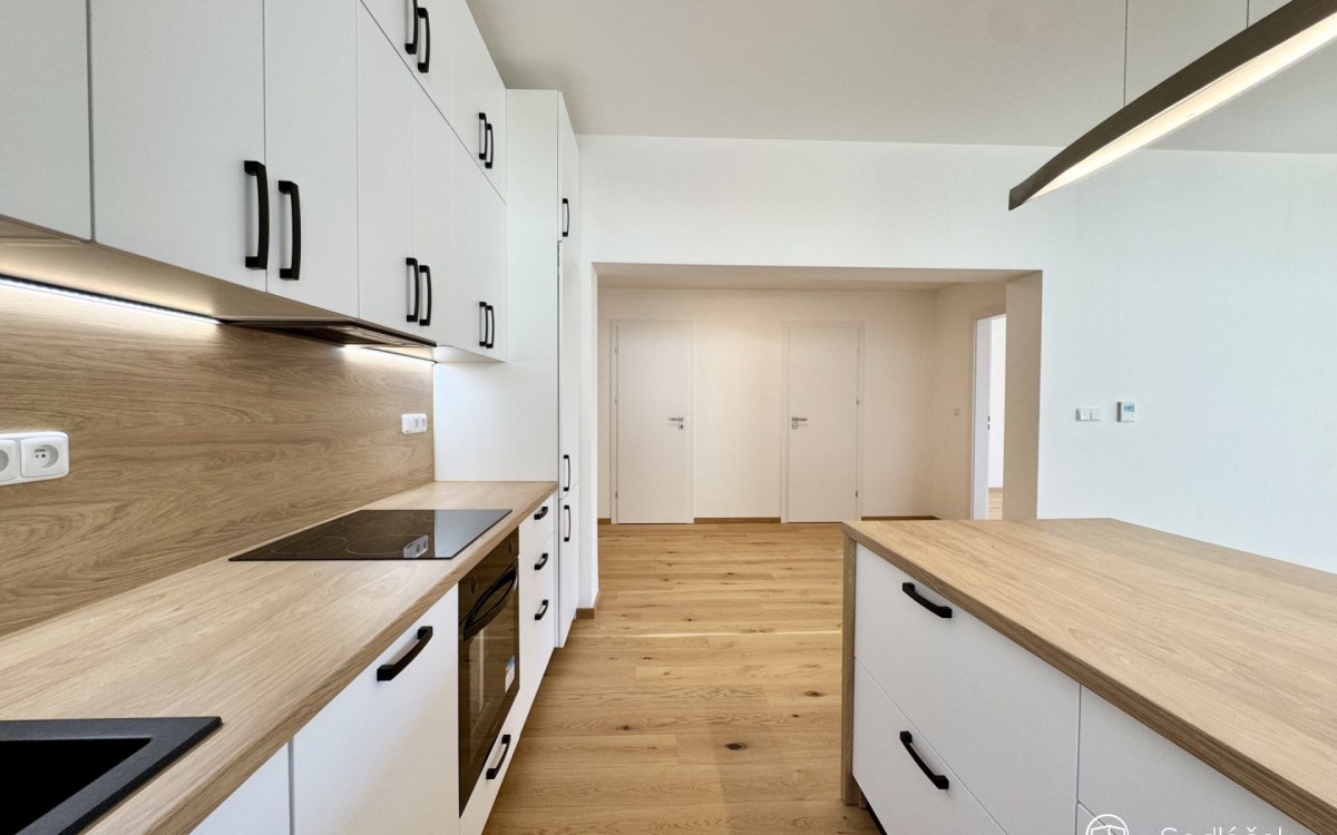 Pronájem bytu 2+kk, Karlovy Vary – fotografie 1
