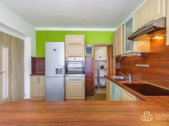 Rodinný dům 4+1 s garážemi  v Sokolově, ul. Slovenská – fotografie 12