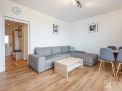 Byt 2+1 s balkonem v centru Sokolova, po komplet rekonstrukci – fotografie 6