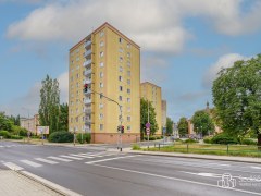 Byt 2+1 s balkonem v centru Sokolova, po komplet rekonstrukci – fotografie 1