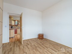 Byt 2+1 s balkonem v centru Sokolova, po komplet rekonstrukci – fotografie 16