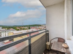 Byt 2+1 s balkonem v centru Sokolova, po komplet rekonstrukci – fotografie 9