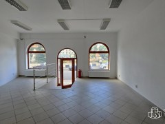 Komerční prostor 49 m² k pronájmu – centrum města, Nábřeží Petra Bezruče, Sokolov – fotografie 3