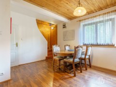 Dům 3+1 se zahradou v Krušných horách – možnost pokračovat v zavedeném krátkodobém pronájmu. – fotografie 16