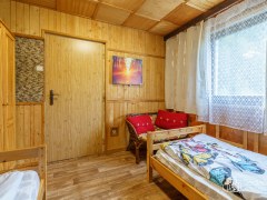 Dům 3+1 se zahradou v Krušných horách – možnost pokračovat v zavedeném krátkodobém pronájmu. – fotografie 19