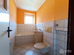 Byt 2+1 Královské Poříčí, Na sídlišti – fotografie 9