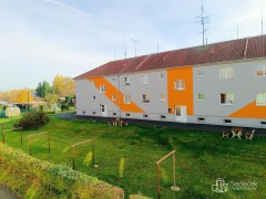 Byt 2+1 Královské Poříčí, Na sídlišti – fotografie 12