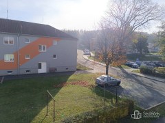 Byt 2+1 Královské Poříčí, Na sídlišti – fotografie 11