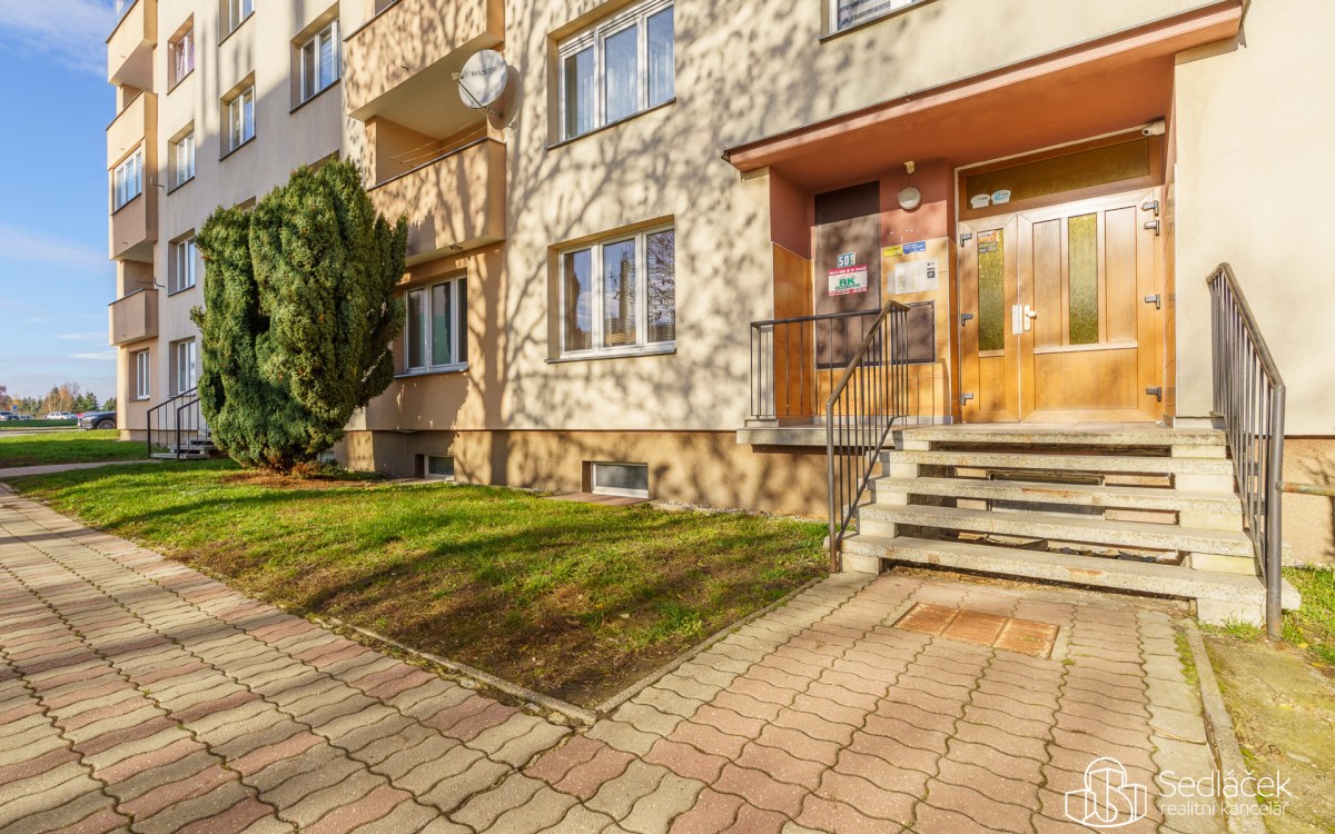 Byt 1+1 Nové Sedlo, ul. Revoluční – fotografie 1