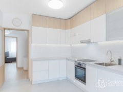 Prodej bytu 2+1 s garáží, Praha 5 – Smíchov – fotografie 3