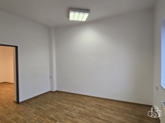 Komerční prostor k pronájmu v samém centru Sokolova! – fotografie 2
