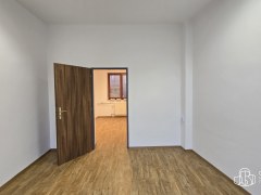 Komerční prostor k pronájmu v samém centru Sokolova! – fotografie 5