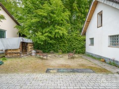 Rodinná vila s velkorysou dispozicí, garáží na tři auta  a pozemkem 4 069 m² – Loket – fotografie 24