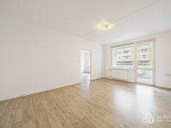 Prodej bytu 1+1 se zaskleným balkonem, 41 m² – Sokolov, ul. Švabinského – fotografie 4